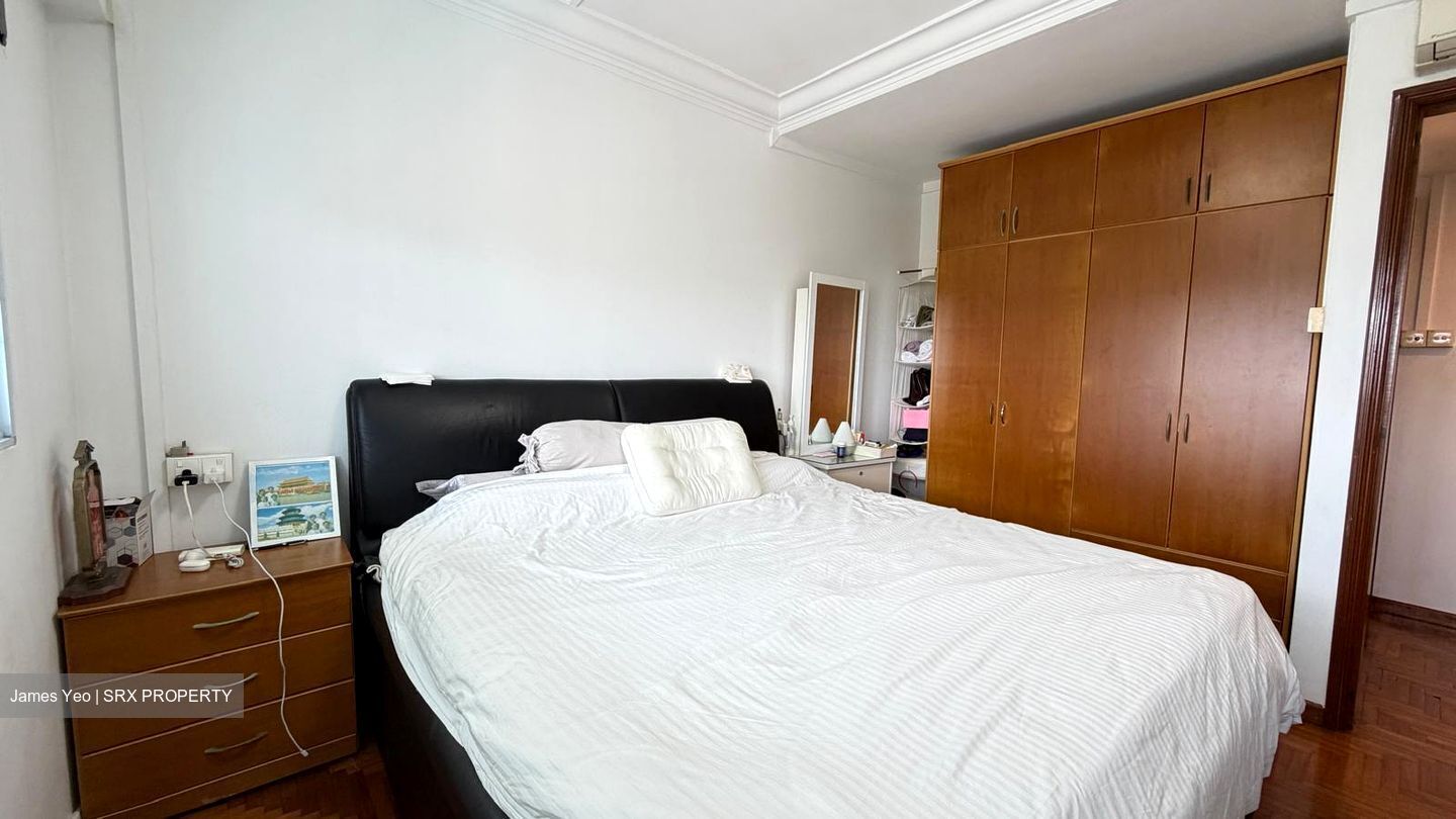 Blk 337 Jurong East Avenue 1 (Jurong East), HDB Executive #605955821